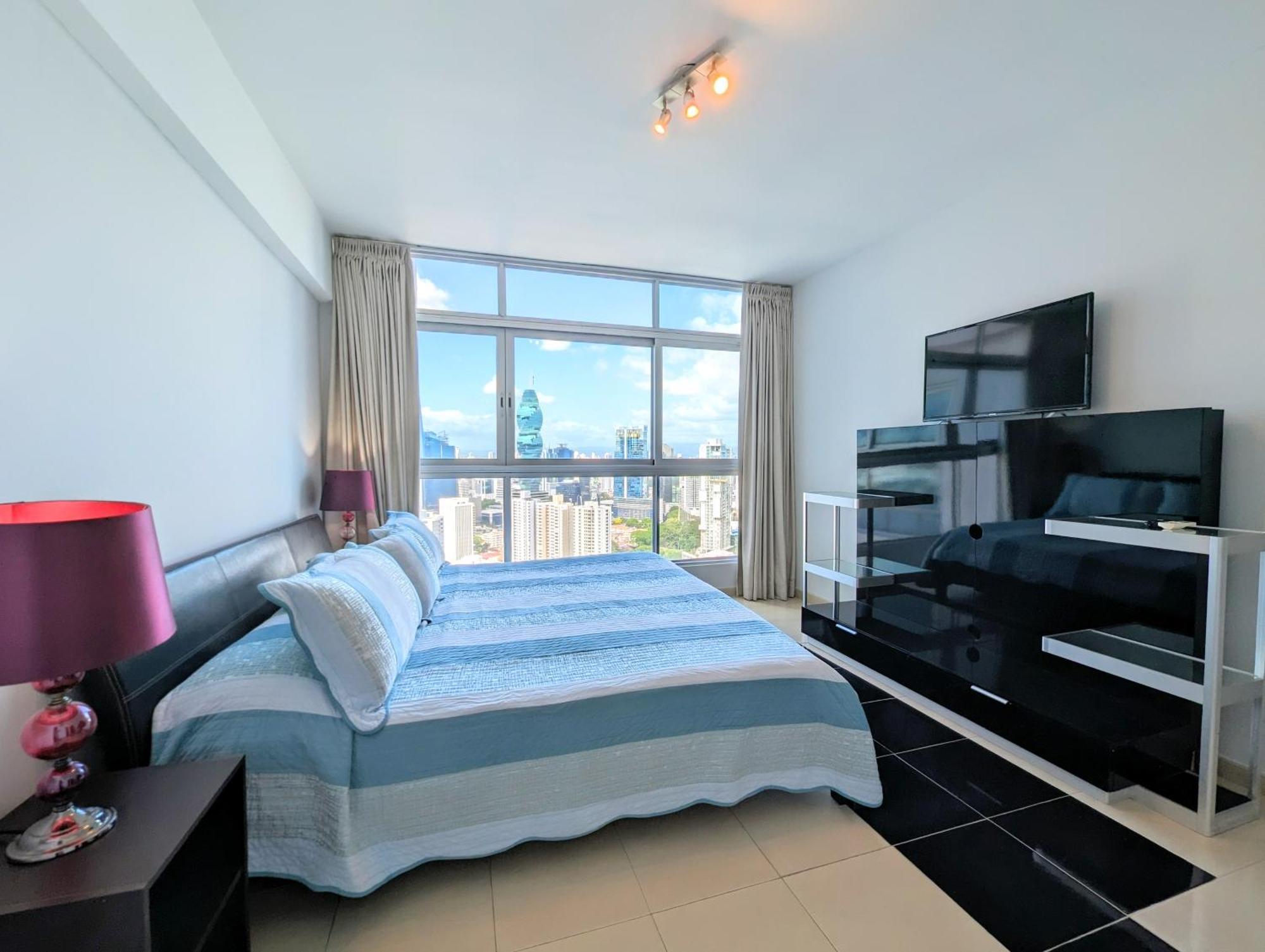 Yc 3602 L 2br En Av Balboa